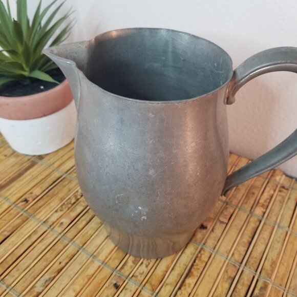Vintage Pewter Pitcher Rustic Vase Pewterware 7" Tall with Handle - Picture 3 of 9